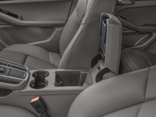 2018 Porsche Macan Base