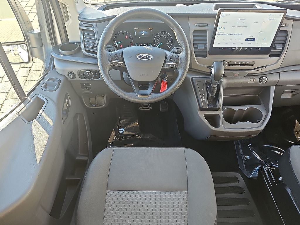 2022 Ford Transit Wagon XLT