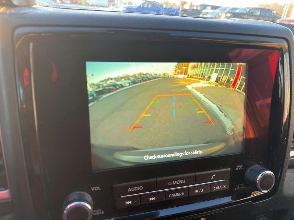 2023 Nissan Frontier SV