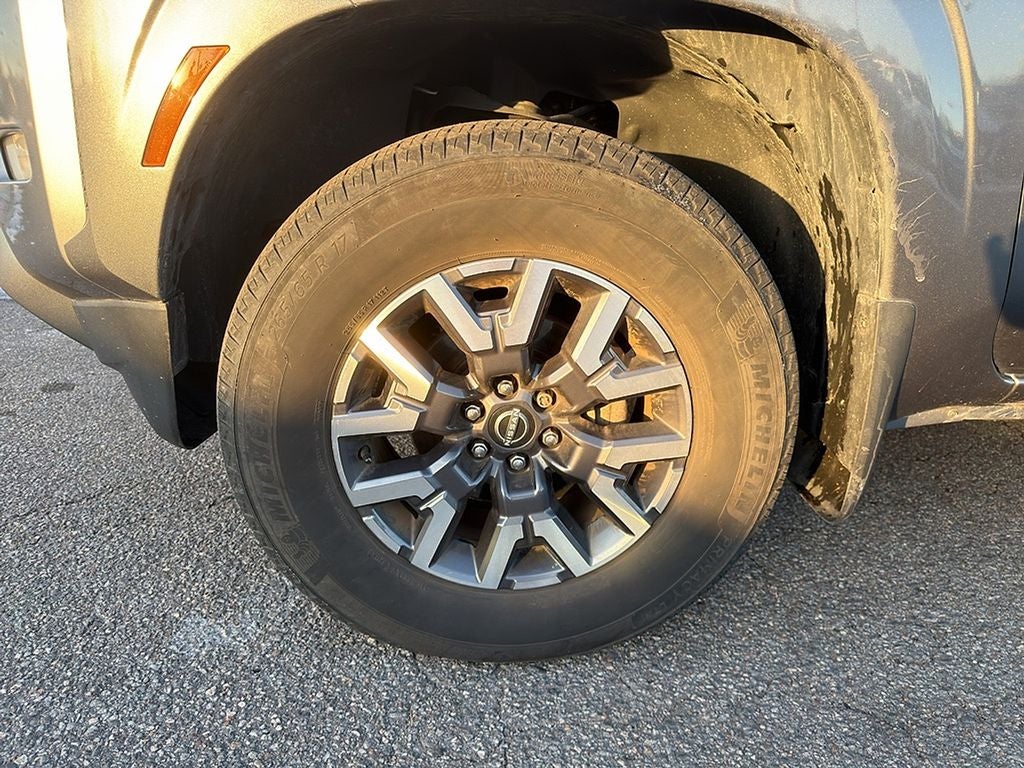 2023 Nissan Frontier SV