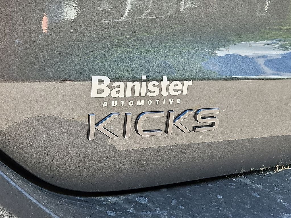 2025 Nissan Kicks SV
