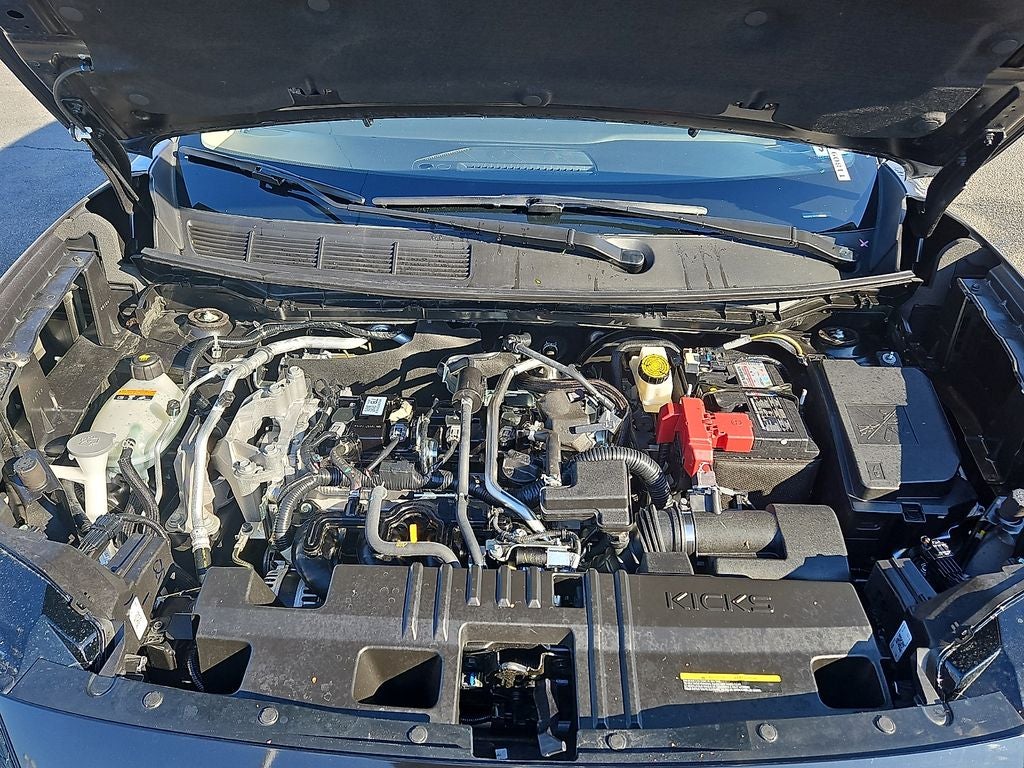 2025 Nissan Kicks SV