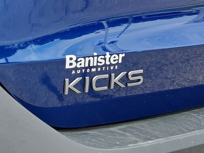 2025 Nissan Kicks SR