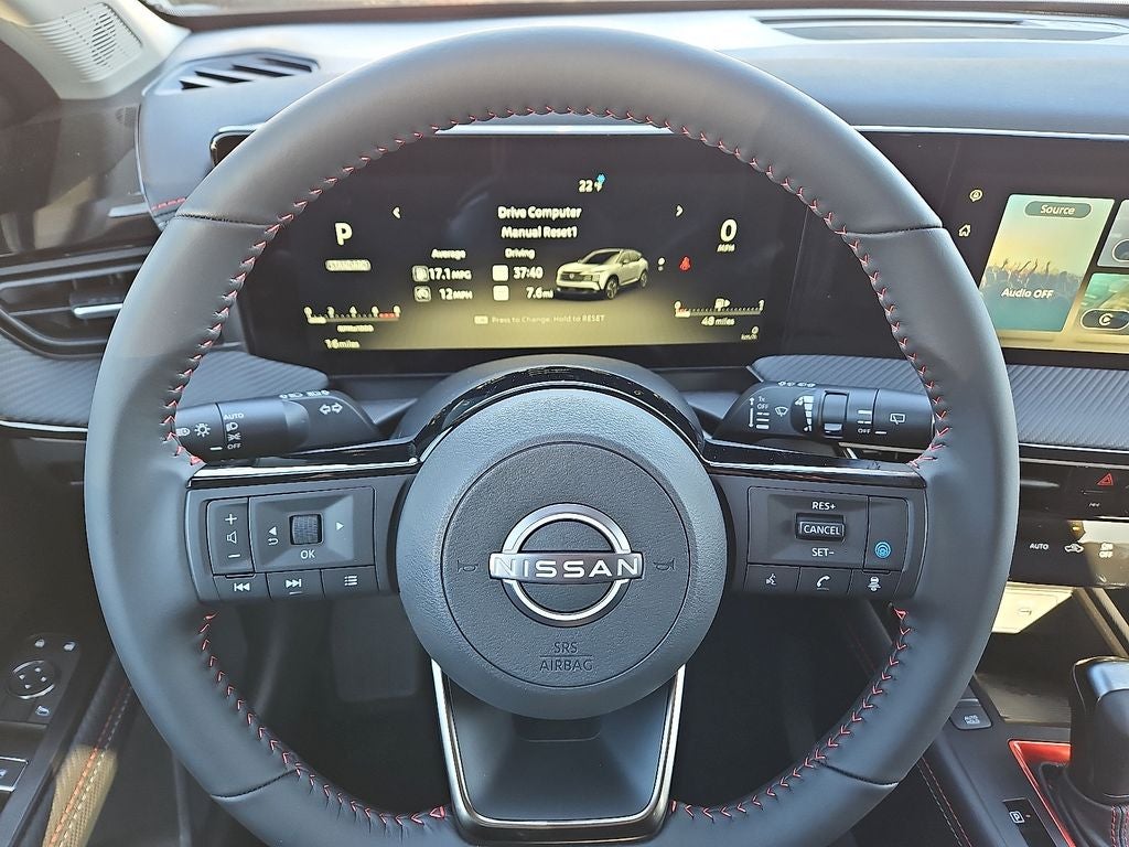 2025 Nissan Kicks SR