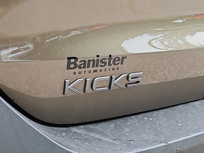 2025 Nissan Kicks SR