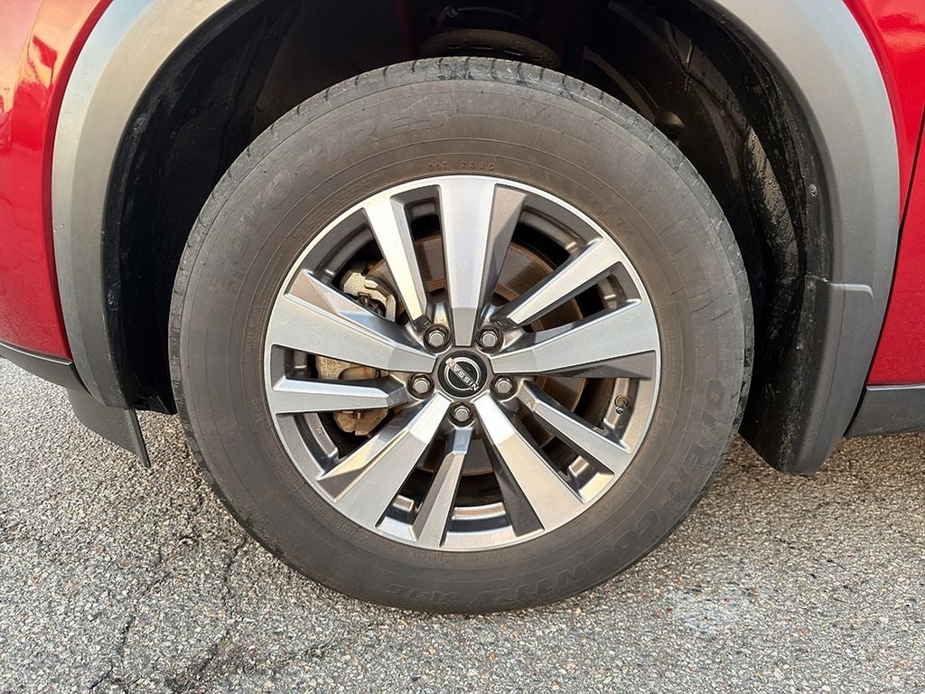 2023 Nissan Pathfinder SL