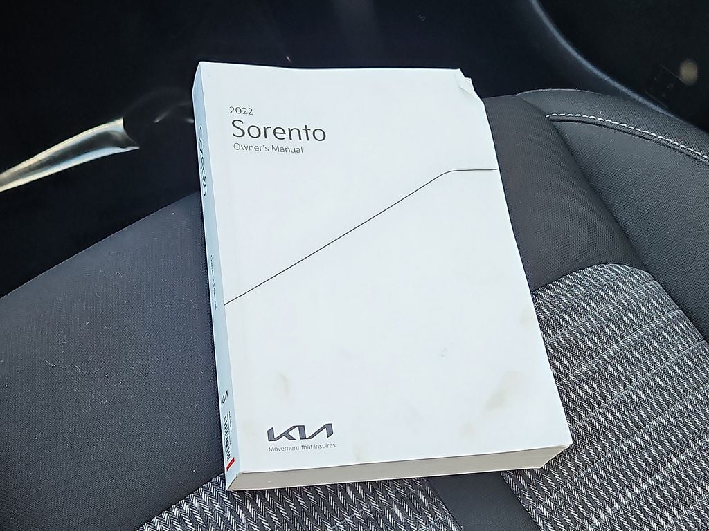 2022 Kia Sorento LX
