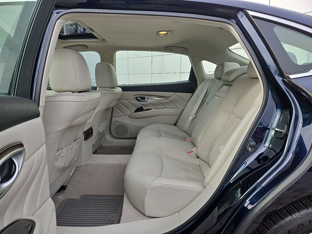 2015 INFINITI Q70L 3.7X (A7)