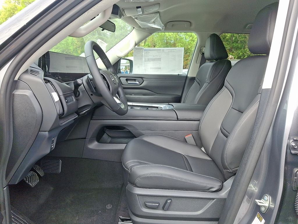 2025 Nissan Armada SV