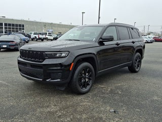 2024 Jeep Grand Cherokee L Laredo / Altitude