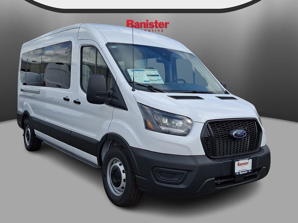 2025 Ford Transit Wagon XL