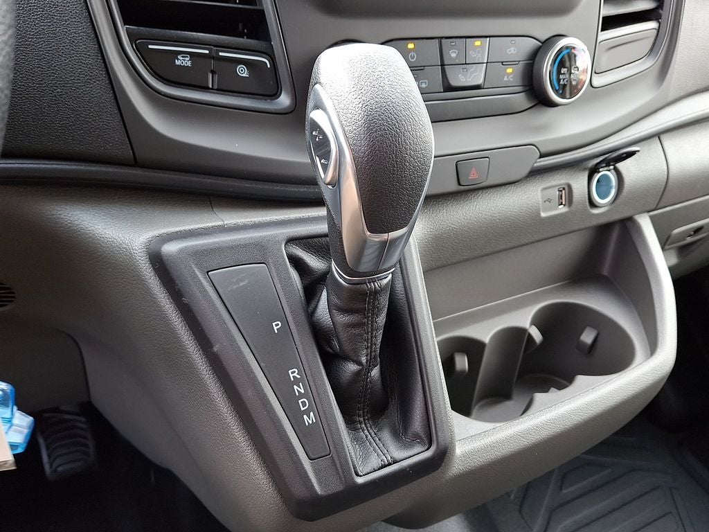 2025 Ford Transit Wagon XL