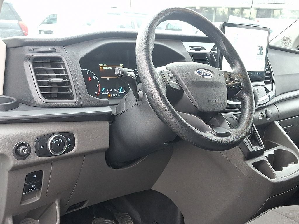 2023 Ford Transit Wagon XLT