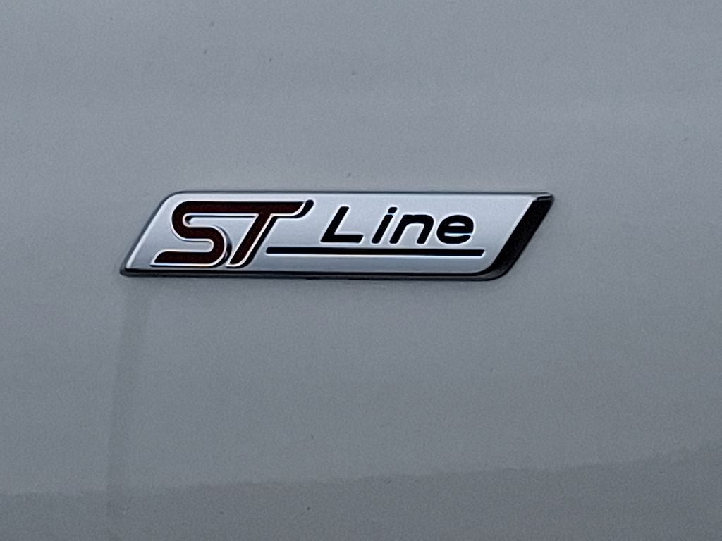 2025 Ford Escape ST-Line Elite