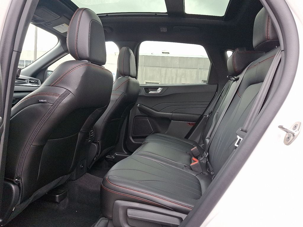 2025 Ford Escape ST-Line Elite