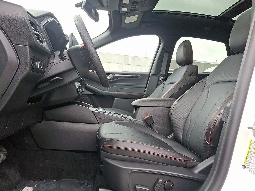 2025 Ford Escape ST-Line Elite