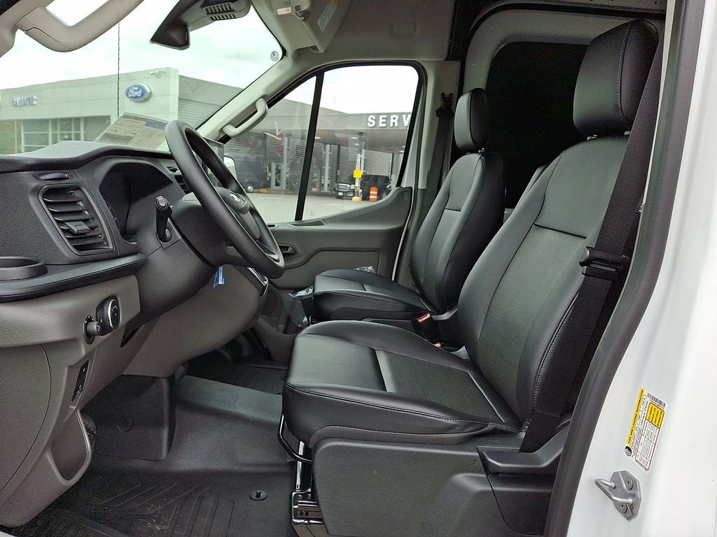 2025 Ford Transit Van Base