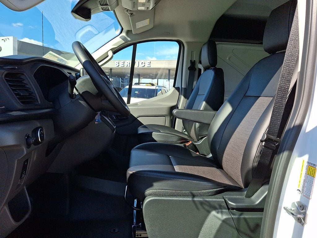 2025 Ford Transit Van Base