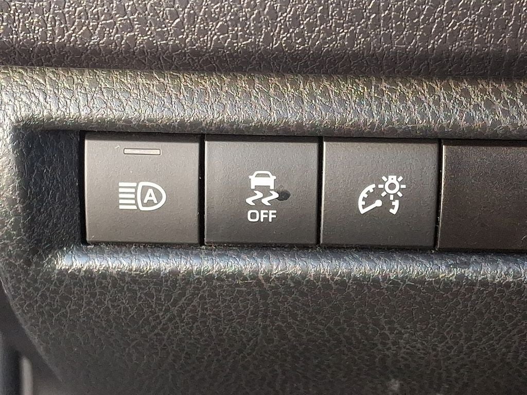 2025 Toyota Camry Hybrid SE