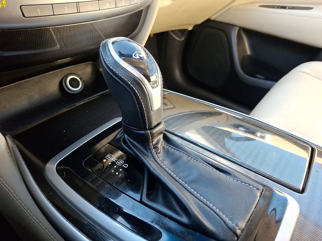 2016 INFINITI QX60 Base