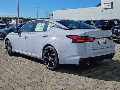 2025 Nissan Altima SR