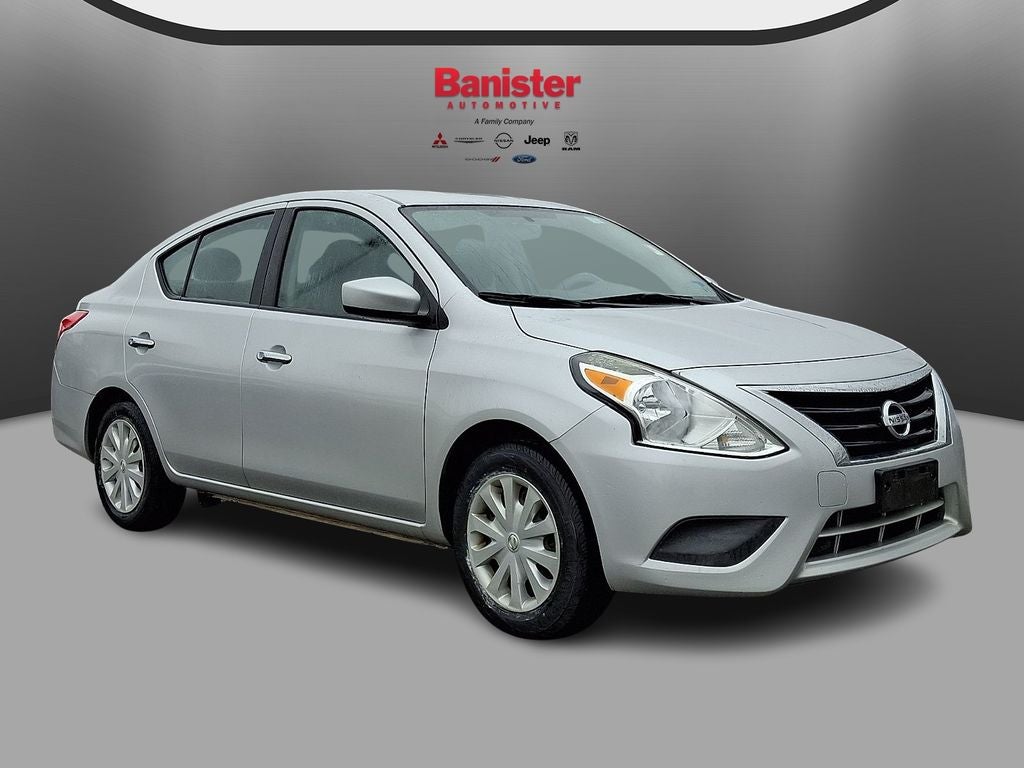 2018 Nissan Versa SV