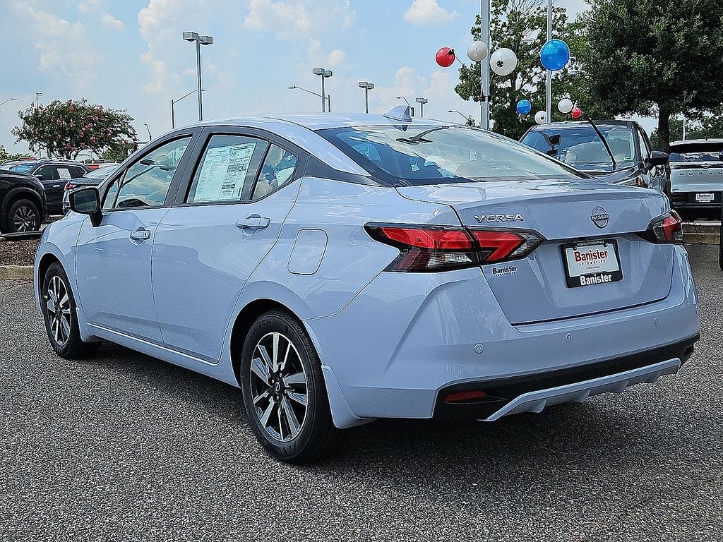 2025 Nissan Versa SV