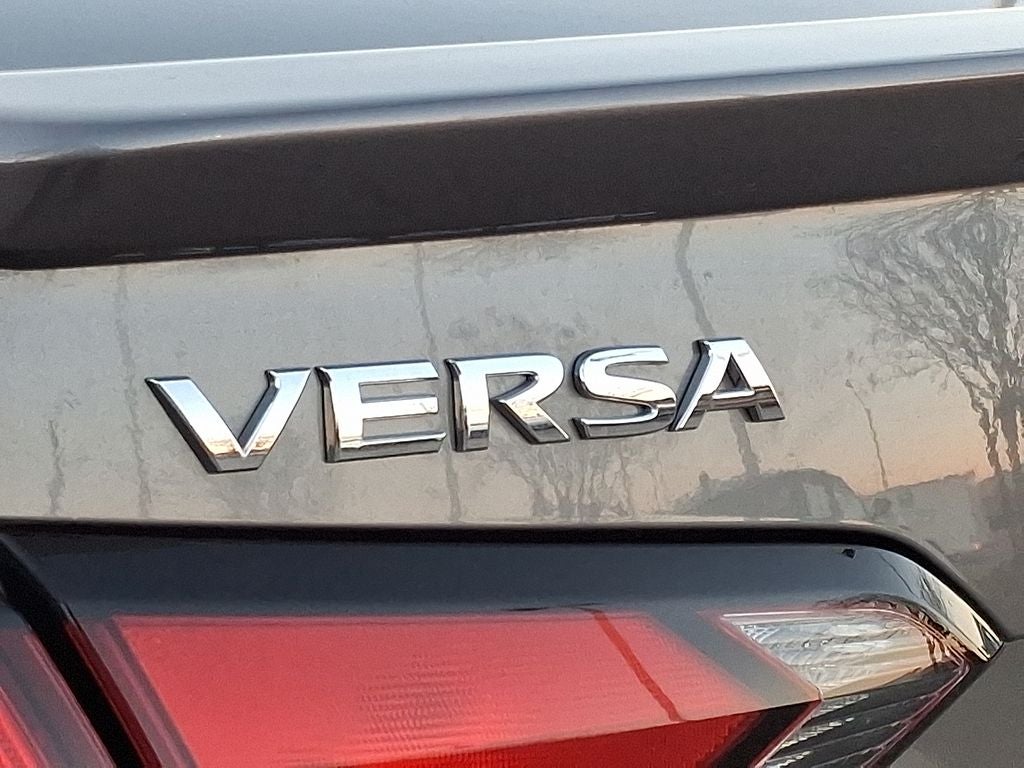 2025 Nissan Versa SR