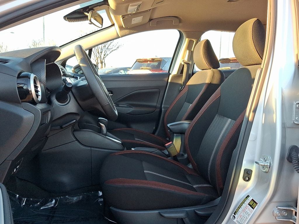 2025 Nissan Versa SR