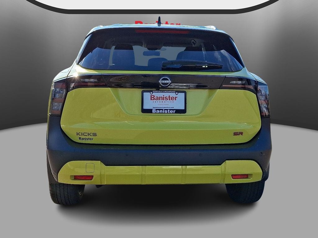 2025 Nissan Kicks SR