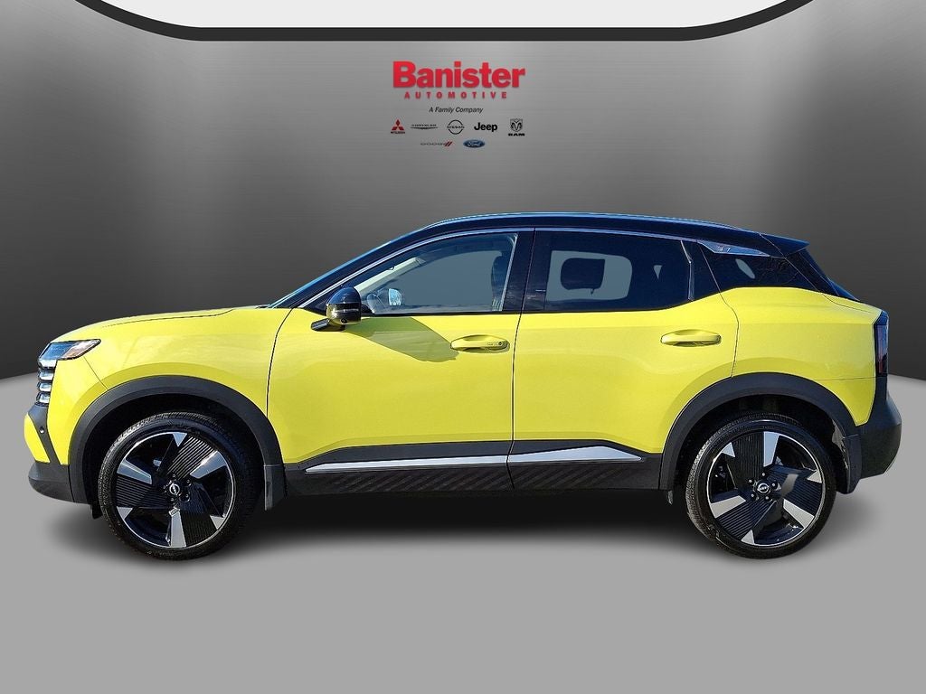 2025 Nissan Kicks SR