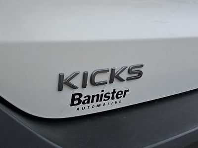 2025 Nissan Kicks SR