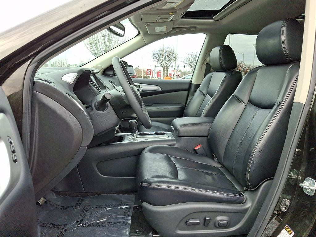 2017 Nissan Pathfinder SL