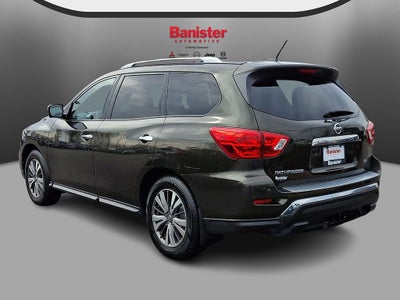 2017 Nissan Pathfinder SL