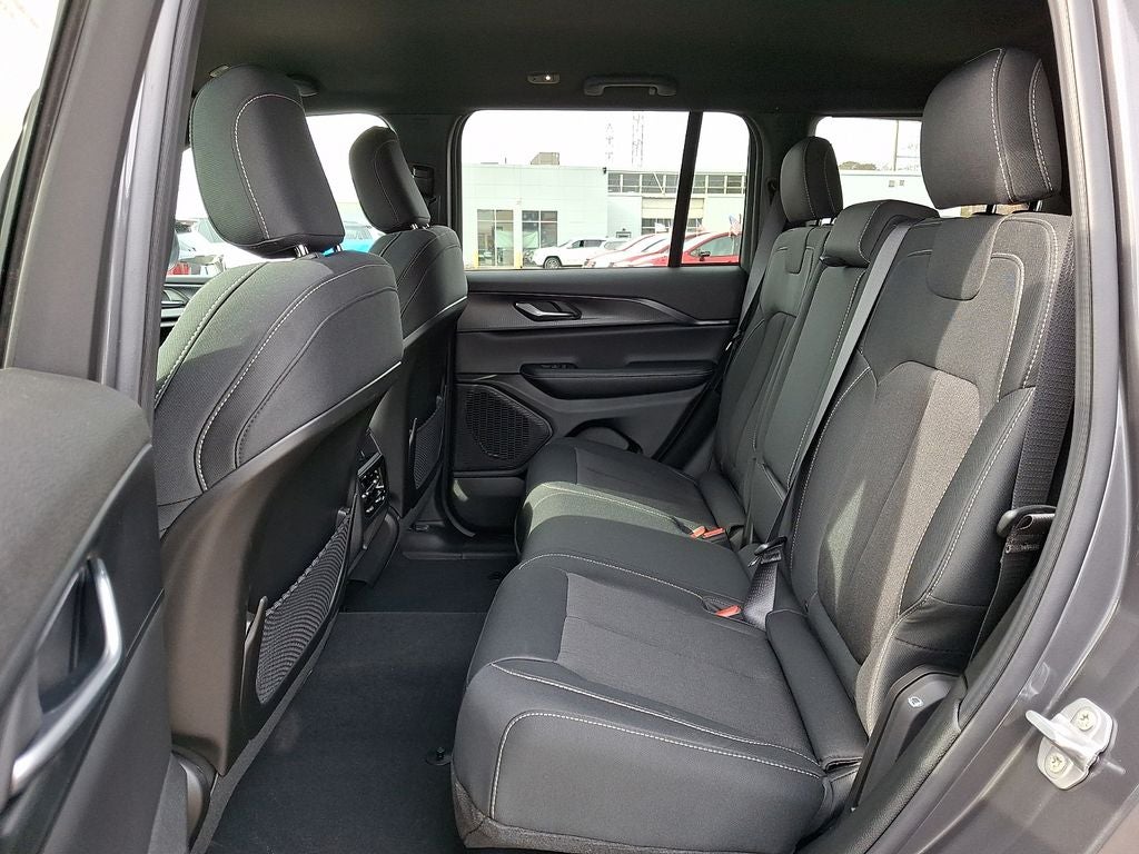 2026 Jeep Grand Cherokee GRAND CHEROKEE LAREDO 4X4