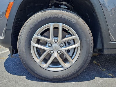 2025 Jeep Grand Cherokee GRAND CHEROKEE L LAREDO X 4X4