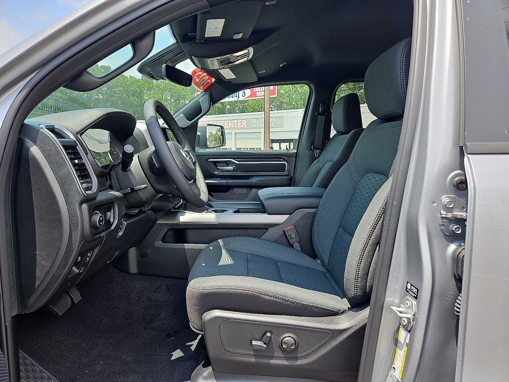 2025 RAM Ram 1500 RAM 1500 BIG HORN CREW CAB 4X4 5'7' BOX