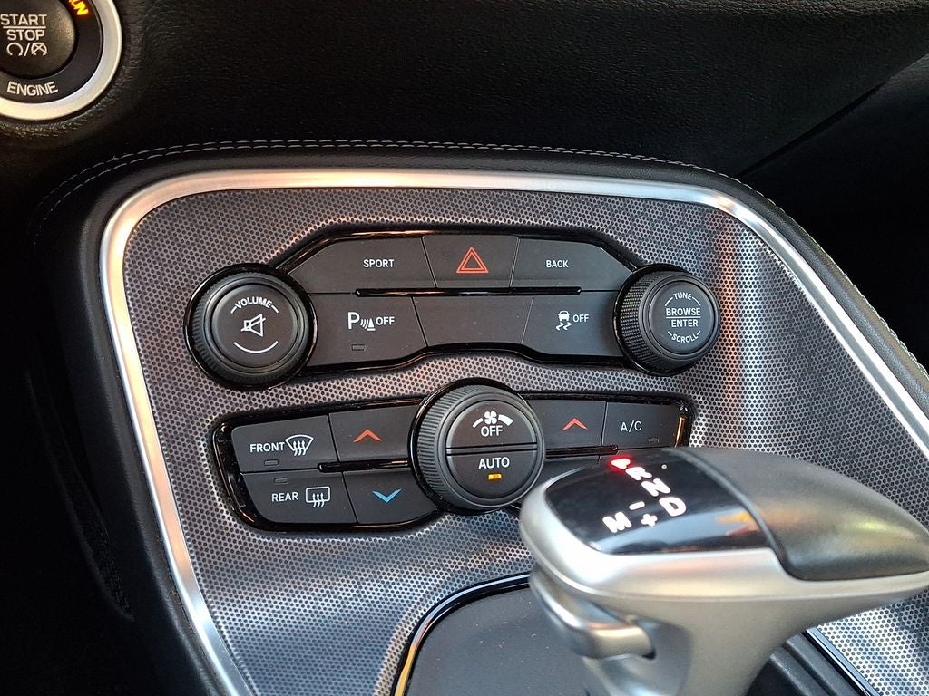 2015 Dodge Challenger R/T Plus