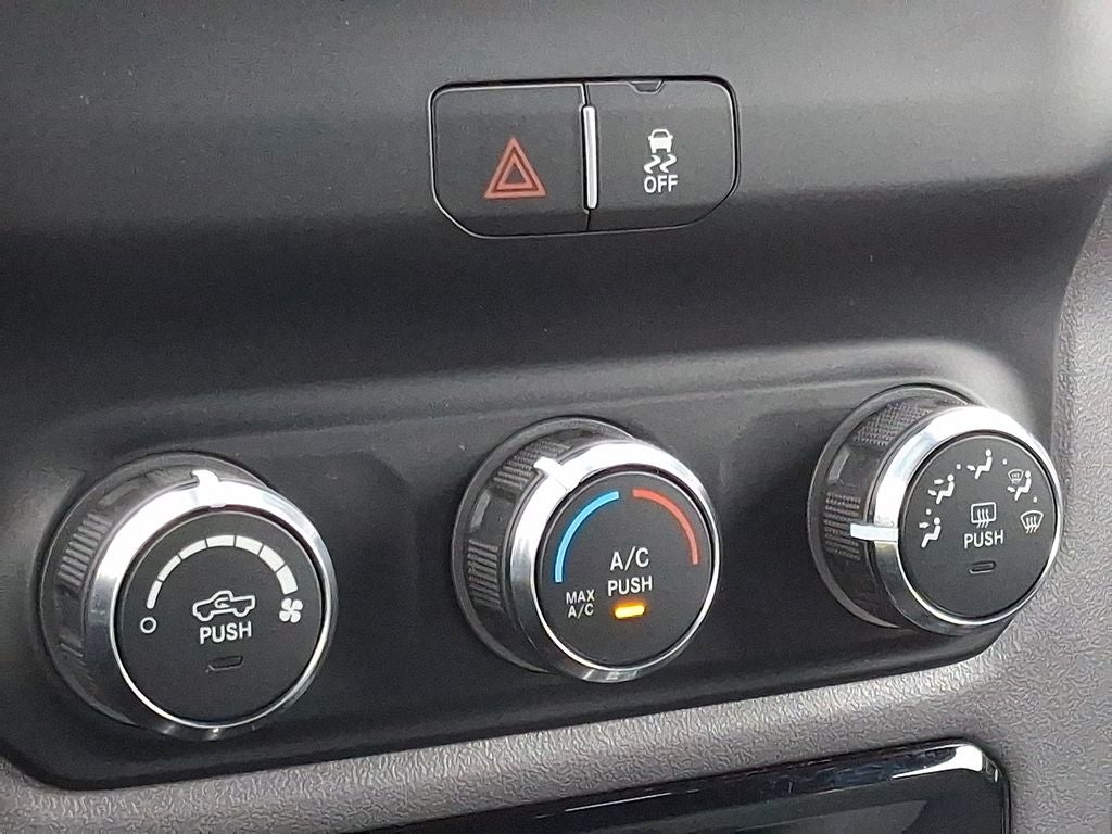 2021 RAM 2500 Big Horn Crew Cab 4x4 6'4' Box