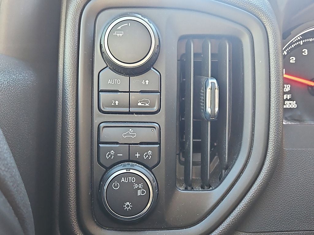 2022 Chevrolet Silverado 1500 LTD 4WD Crew Cab Short Bed Custom