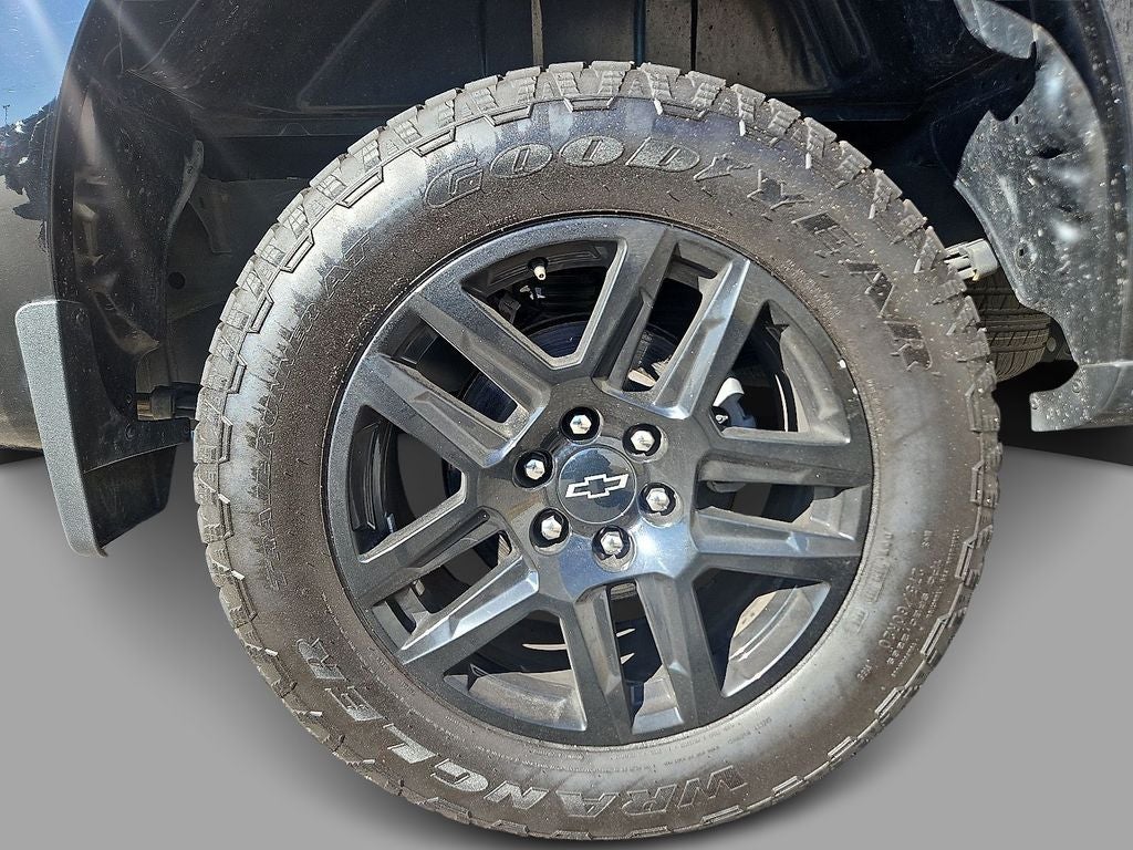 2022 Chevrolet Silverado 1500 LTD 4WD Crew Cab Short Bed Custom