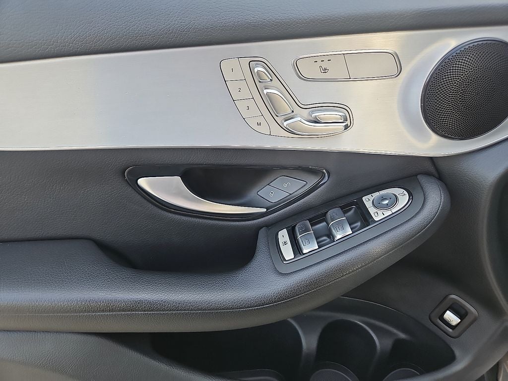 2019 Mercedes-Benz GLC 300 300