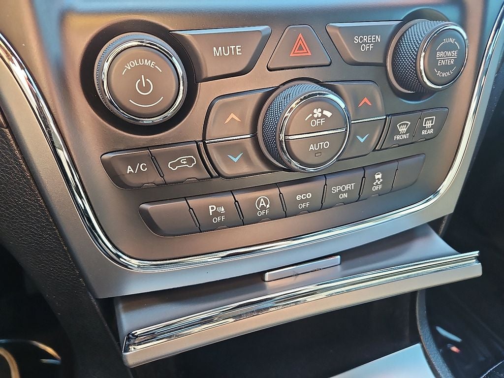 2018 Jeep Grand Cherokee Laredo E