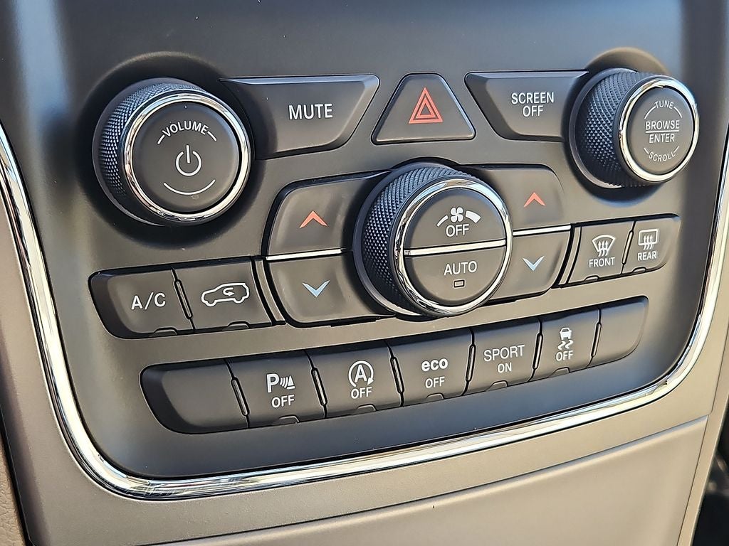 2020 Jeep Grand Cherokee Laredo E