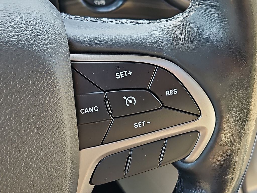 2020 Jeep Grand Cherokee Laredo E