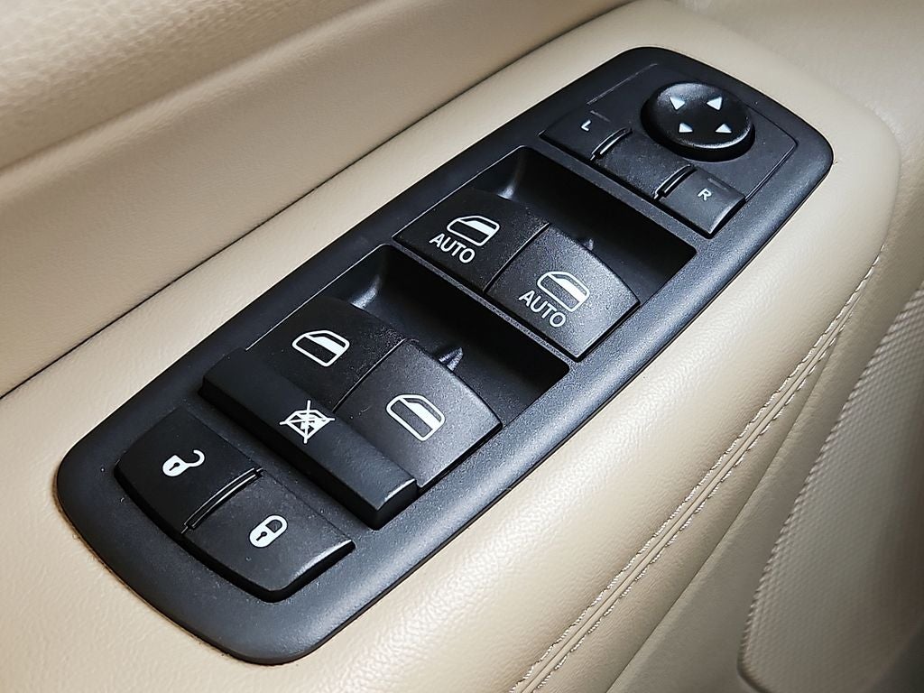 2020 Jeep Grand Cherokee Laredo E