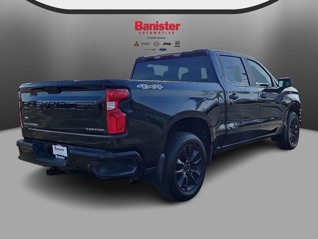 2022 Chevrolet Silverado Custom