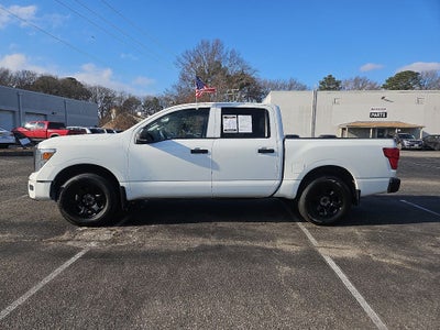 2022 Nissan Titan S