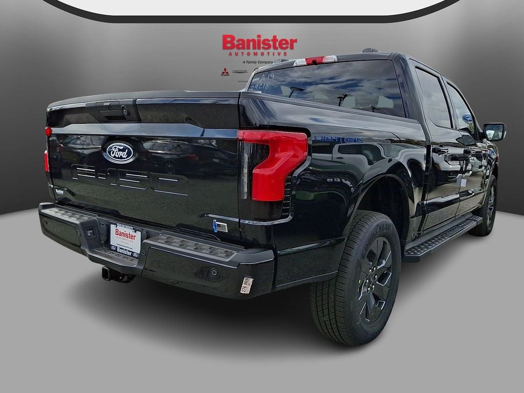 2025 Ford F-150 Lightning Flash